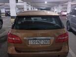 Mercedes B 200-10