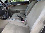 Mitsubishi Lancer-12