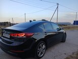 Hyundai Elantra-10