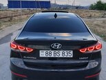 Hyundai Elantra-17