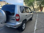 Chevrolet Niva-9
