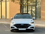 Hyundai Sonata-1