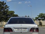 Mercedes E 320-5