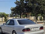 Mercedes E 320-3