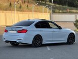 BMW 330-10
