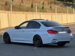 BMW 330-8
