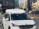Kia Carnival-1