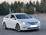 Hyundai Sonata-1