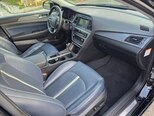 Hyundai Sonata-12