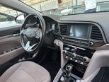 Hyundai Elantra-8