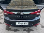 Hyundai Elantra-13