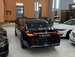 Mercedes E 300-21
