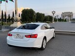 Chevrolet Malibu-8
