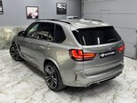 BMW X5 M-8