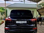 Porsche Cayenne GTS-3