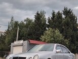 Mercedes E 320-1