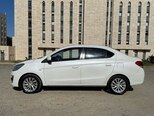 Mitsubishi Attrage-5