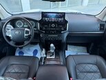 Toyota Land Cruiser-10