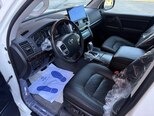 Toyota Land Cruiser-11