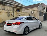 Hyundai Elantra-5