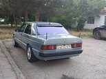 Mercedes 190-10