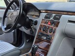 Mercedes E 240-12