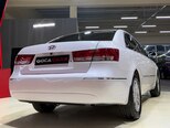 Hyundai Sonata-8