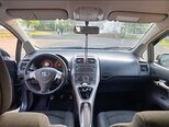 Toyota Auris-2