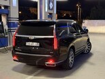 Cadillac Escalade-V-2