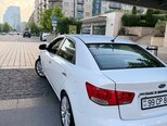 Kia Cerato-5