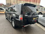 Mitsubishi Pajero-11