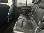Mitsubishi Pajero-8