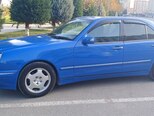 Mercedes E 270-8
