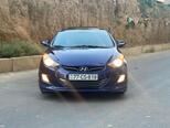 Hyundai Elantra-1