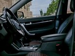 Kia Sorento-12