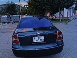 Volkswagen Passat-2