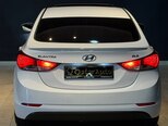 Hyundai Elantra-18