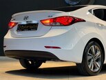 Hyundai Elantra-16