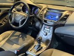 Hyundai Elantra-27
