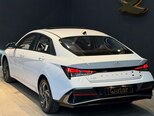Hyundai Elantra-15