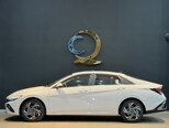 Hyundai Elantra-12