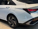 Hyundai Elantra-7