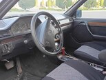 Mercedes 200 E-2