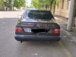 Mercedes E 200-4