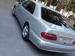 Mercedes E 240-5