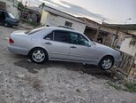 Mercedes E 280-3