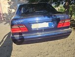Mercedes E 230-2
