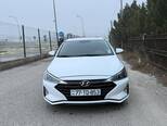Hyundai Elantra-3