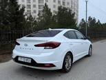 Hyundai Elantra-9