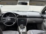 Volkswagen Passat-2